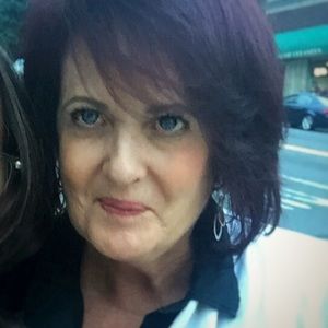 Meet your Posher, Ellen